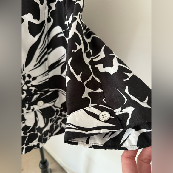 Southern Lady Black & White ButtonUp Shirt faux pockets 3/4 sleeves Petite Large - Picture 4 of 11